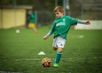 What to Look for in a Football Kit