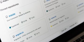 Pros and Cons of JavaScript Development