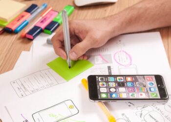 Benefits of Working With a UK App Developer: The Pros and Cons
