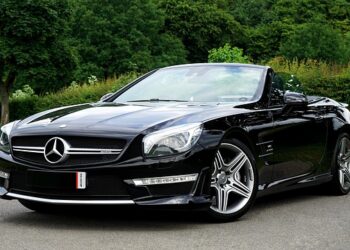 The Pros & Cons of a Vinyl Wrap