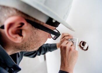 When to use an electrician