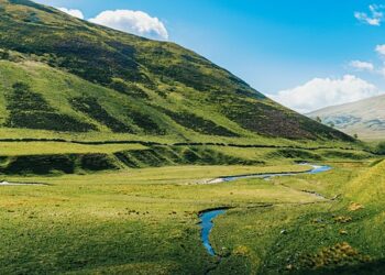 10 reasons why people choose to holiday in Scotland