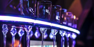 What To Expect When Booking A Party Bus