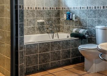 Benefits of Tiles in Bathrooms That You Should Know About