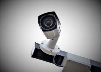 Advantages and Disadvantages of Using Security Cameras