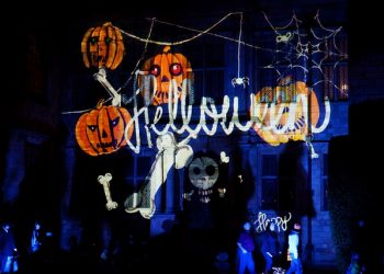 Why It’s More Important Than Ever to Decorate For Holidays and Seasons