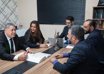 What Does A Family Law Solicitor Do?
