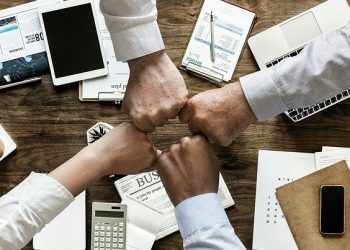 Key Advantages of Leadership Training for Professionals