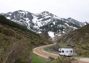 5 Reasons to Take a Campervan for your Road Trip
