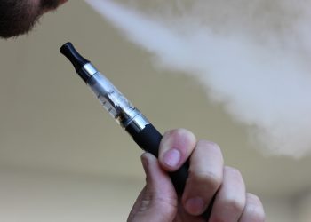 5 Reasons To Use An Online Smoke Shop
