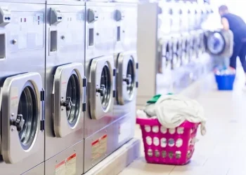 7 Benefits of Outsourcing Your Laundry Service