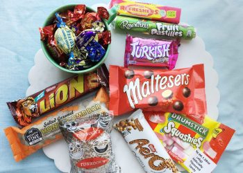 7 Reasons To Order Sweets Through The Post