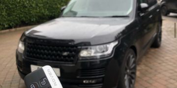 Security and Convenience: The Case for Professional Replacement of Range Rover Car Keys