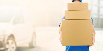 Beyond Speed: The Comprehensive Benefits of Using a Delivery Courier Service