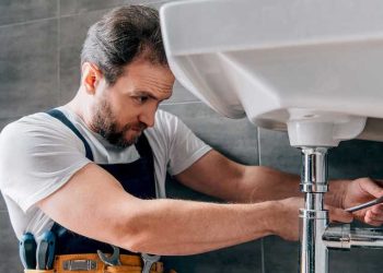 Why Choosing a Local Plumber in Darenth Can Save You Time and Money
