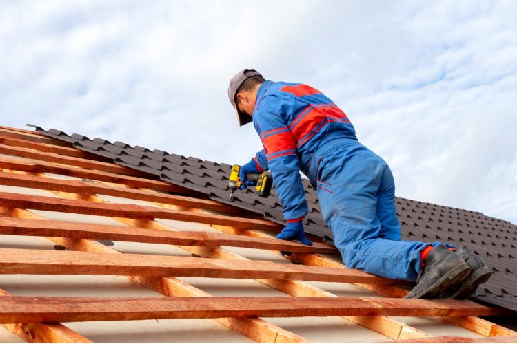 Peace of Mind and Quality Results: The Advantages of Hiring Professional Roofing Contractors