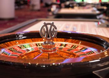Why People Choose to Play at Free Casinos: Understanding the Trend