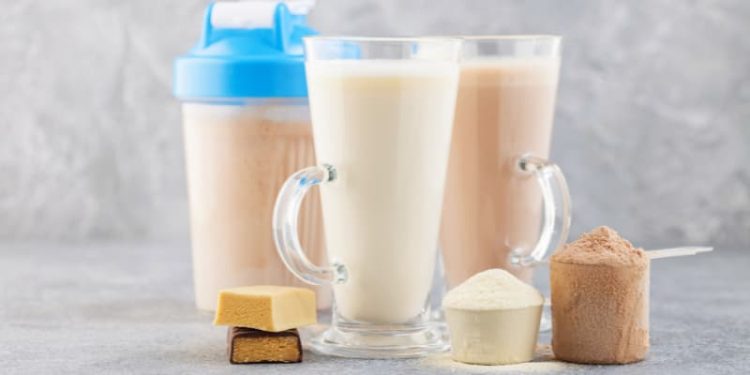Saving Time and Money: The Cost-effective solution offered by Meal Replacement Shakes