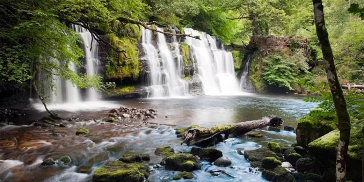 The Brecon Beacons Waterfall Walk: A Photographic Journey Through Waterfall Country