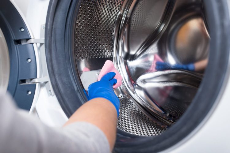 The Advantages of Using a Washing Machine Repair Service