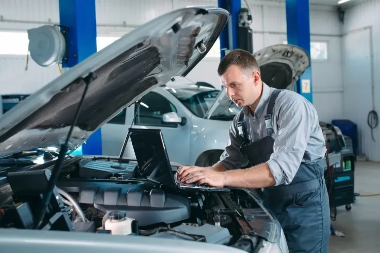 Revolutionizing Auto Repair: The Comprehensive Advantages of Auto Repair Service Software