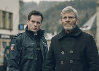 Dlaczego Seriale Detektywistyczne Podbijają Telewizję: Analiza Popularności Gatunku