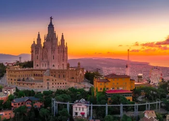 Moving from the UK to Spain: A Comprehensive Guide to Removals