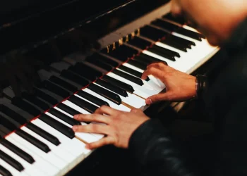 Making the Right Choice: How to Choose the Best Piano Teacher
