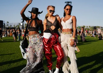 Customizable Clothing: Creating Your Own Personalized Festival Wardrobe