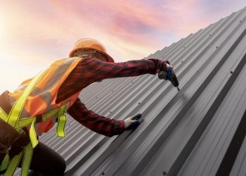 Industrial Roofing Services: Ensuring the Durability and Longevity of Commercial Buildings