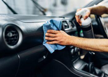 Time-Saving Solutions: Why Mobile Car Valeters Are Becoming a Necessity for Busy Car Owners
