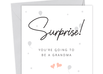 The Art of Revealing: Why Pregnancy Announcement Cards Are All the Rage