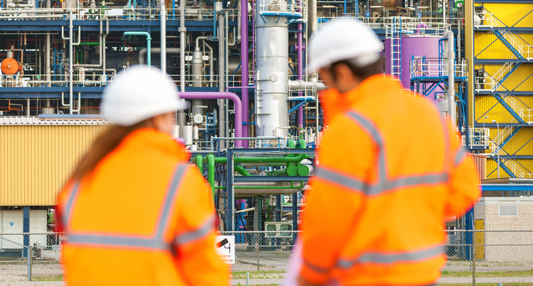 A Comprehensive Look at the Benefits of Safety Management Training for All Stakeholders
