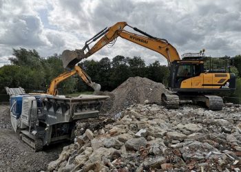 Key Considerations for Selecting a Local Demolition Company