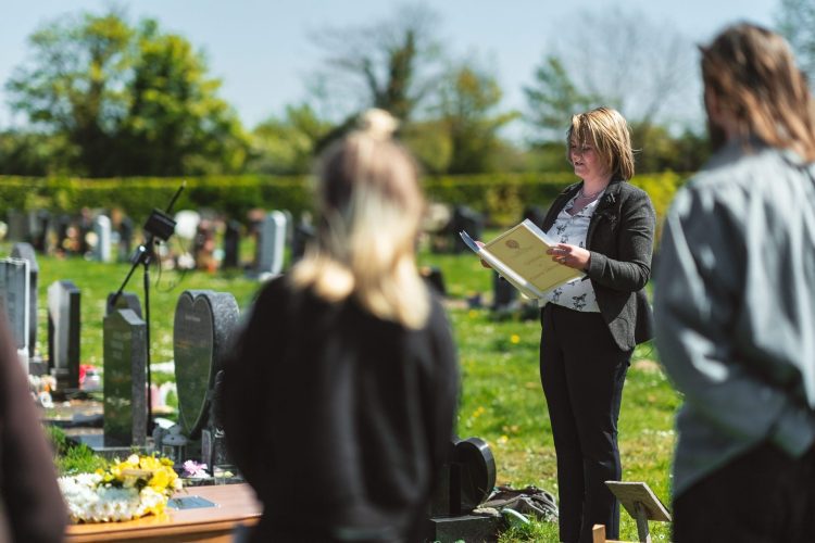 Understanding the Essential Role of a Funeral Celebrant in Dundee