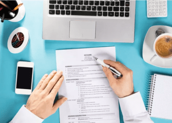 Investing in Your Future: The Benefits of Using Professional CV Writers