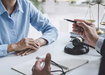 Resolving Boardroom Battles: How a Shareholder Dispute Solicitor Secures Your Future