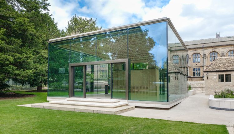 Why Expert Architectural Glass in London Is Essential for Every Ambitious Building Project